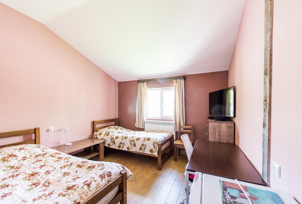 Guest House 15 Kazbegi Εξωτερικό φωτογραφία