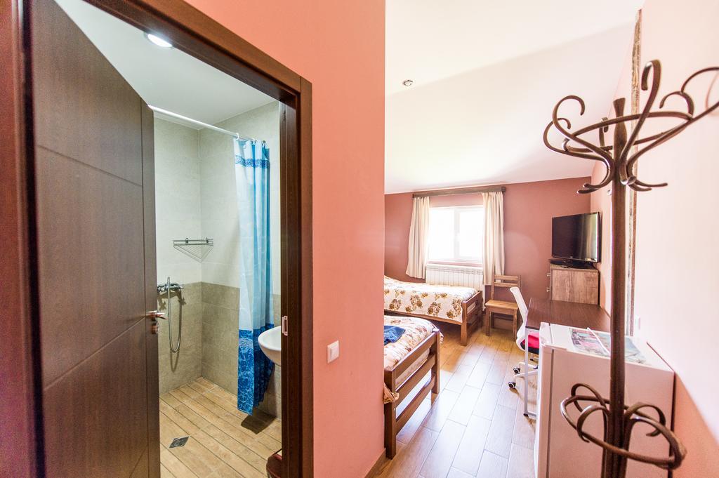 Guest House 15 Kazbegi Εξωτερικό φωτογραφία