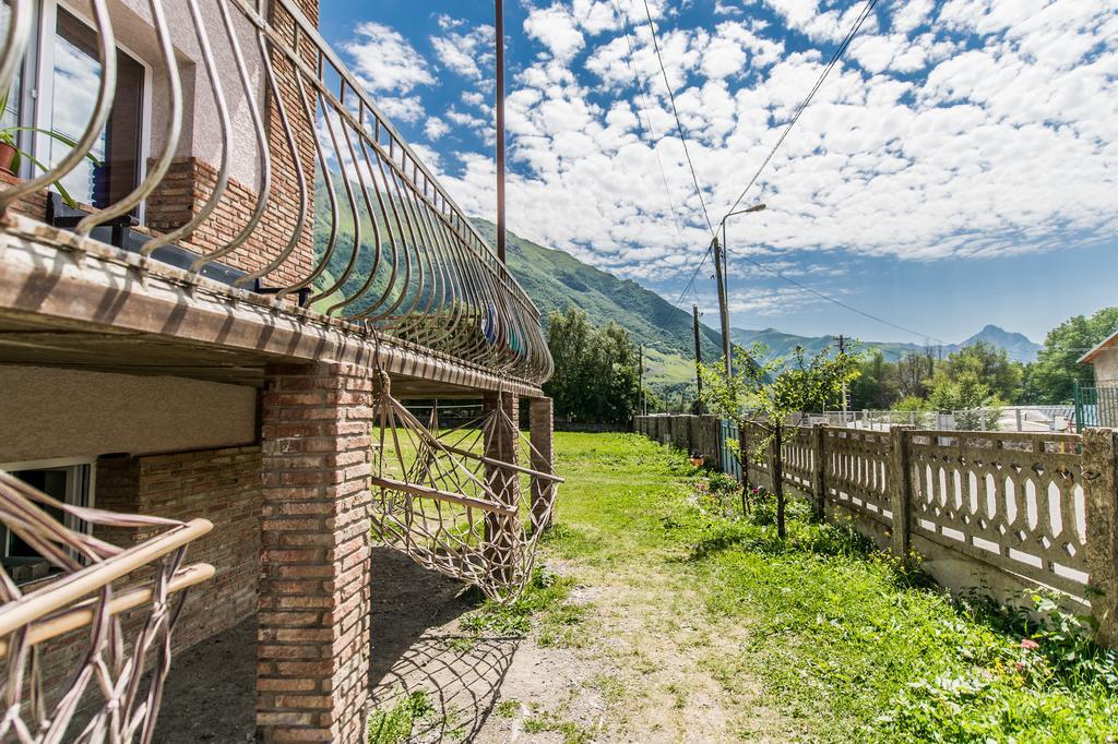 Guest House 15 Kazbegi Εξωτερικό φωτογραφία