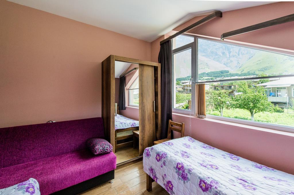 Guest House 15 Kazbegi Εξωτερικό φωτογραφία