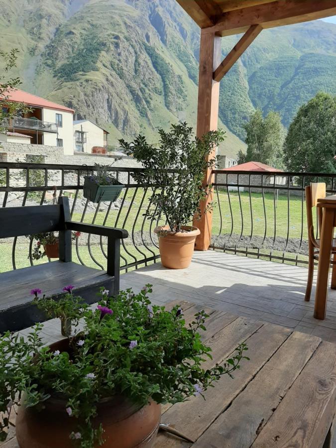 Guest House 15 Kazbegi Εξωτερικό φωτογραφία